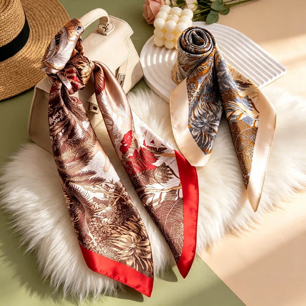 Foulard en soie à motif imprimé, 90x90 cm, pour un look professionnel et élégant, idéal pour la décoration et à double usage.