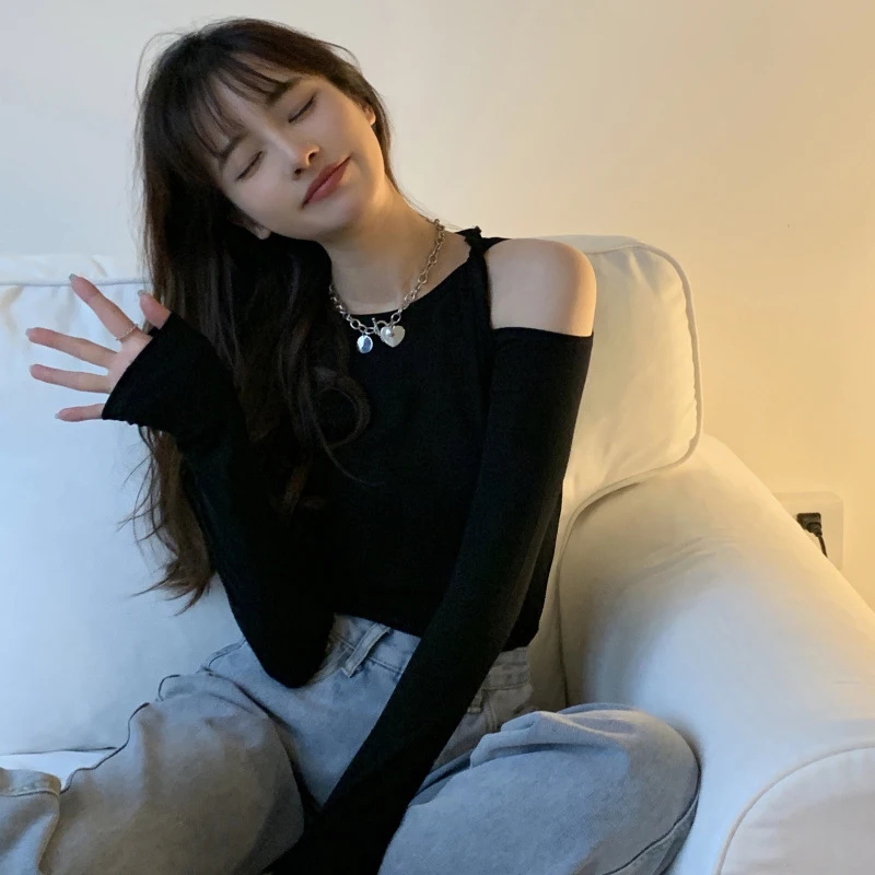 Spring and Autumn Long Sleeve Solid Color Top Design One Off-the-shoulder Spice Round Neck T-shirt Slim Bottom Shirt