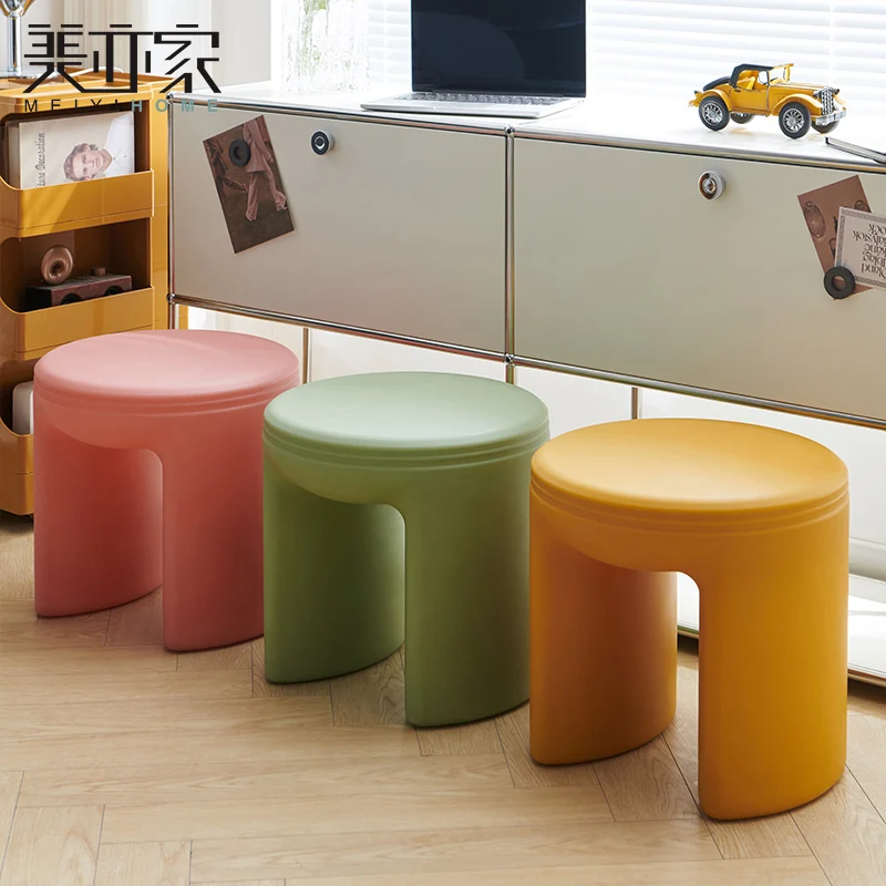 

Nordic Small Stool Bench Creative Thickened Plastic Doorway Change Shoes Low Stools Ottomans Vanity Chair Pouf Furniture Chairs
