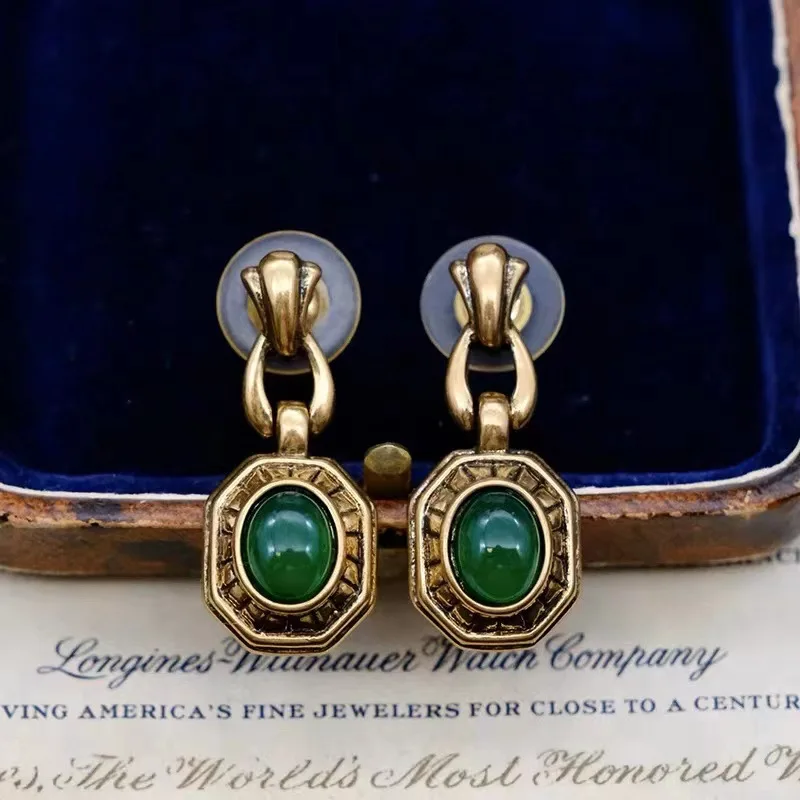 

Italian court niche green stone earrings