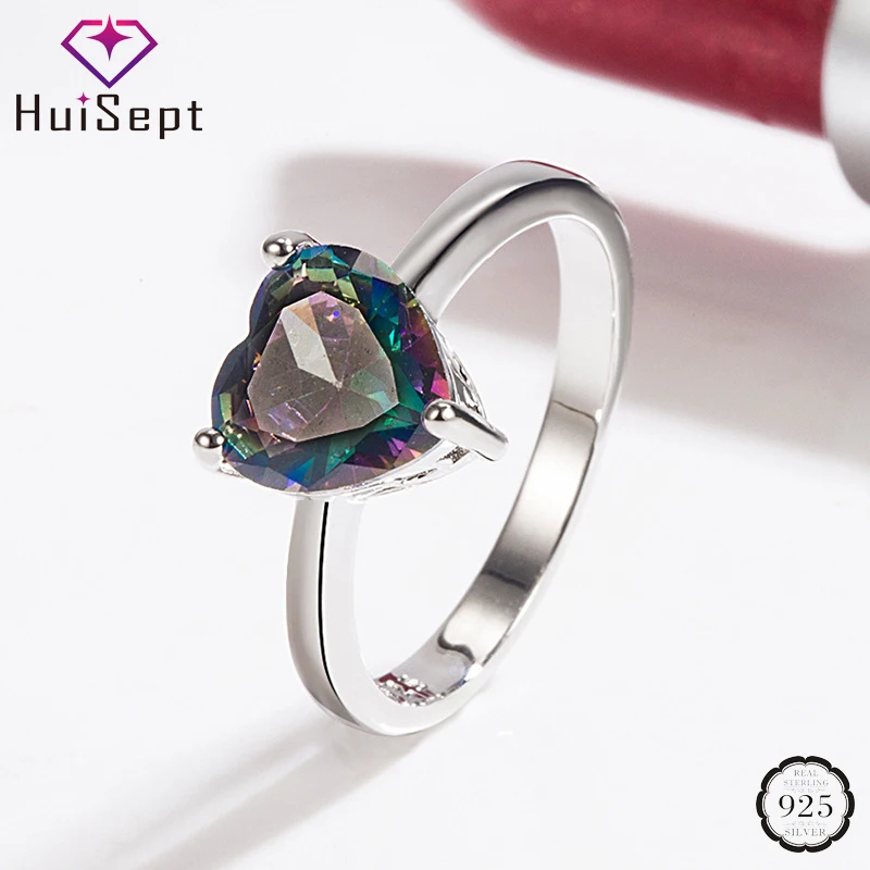 

Кольцо женское из серебра 925 пробы с топазом в форме сердца