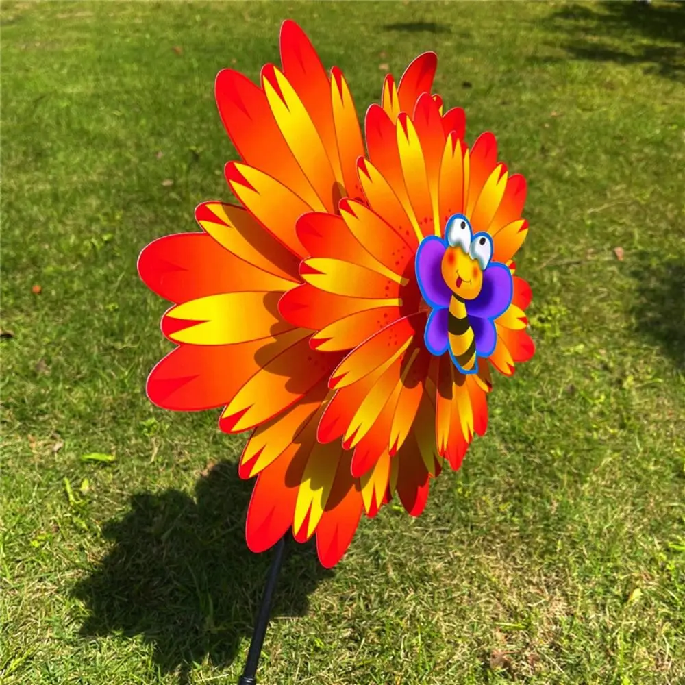 Molino de viento tradicional colorido de dibujos animados multiestilos, Spinner de viento giratorio de PVC colorido, cara sonriente, abejas, doble capa