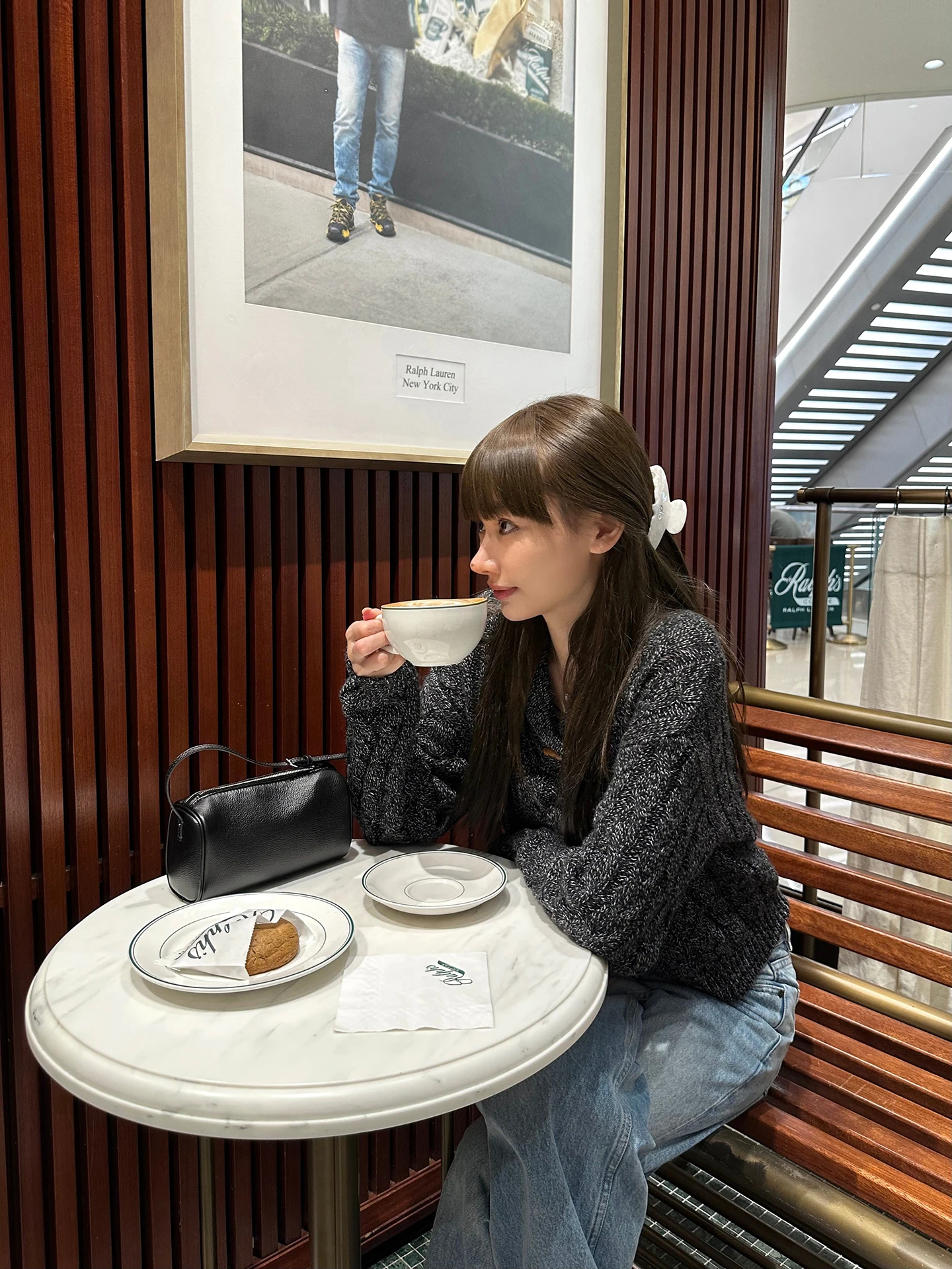 

NOSEMADE nt ort V-Ne Knitted Sweater Women's Sle Retro Horn Button ey Autumn Winter Warm Faionable Top