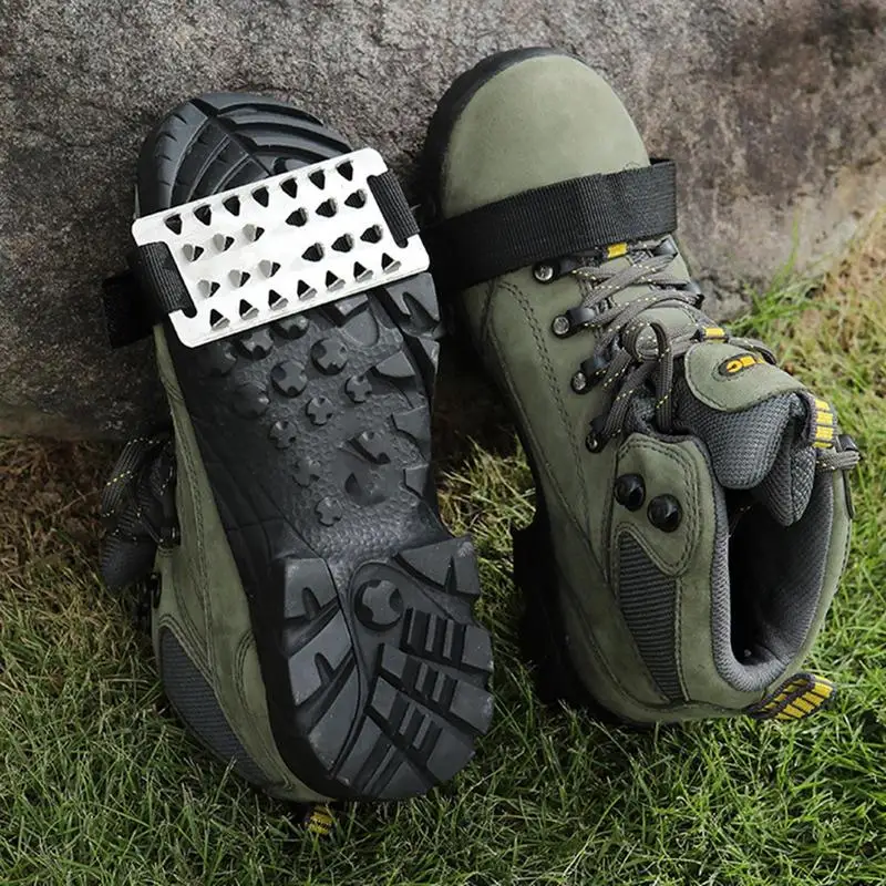 หิมะลื่นรองเท้า Spikes สแตนเลส Anti Camping รองเท้า 26 ฟัน Studs ICE Gripper ปีนเขาน้ําแข็ง Spikes Snow Claw Crampons