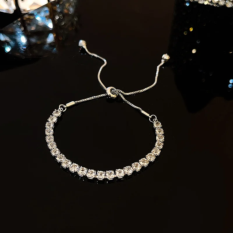 Voller Strasssteine, verstellbares 18 Karat vergoldetes Edelstahlarmband für Frauen, 2022, neuer trendiger quadratischer Zirkon-Armbandschmuck