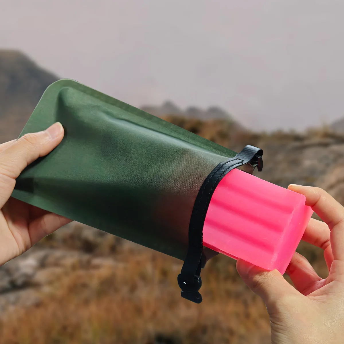 Tragbares Seifenstück-Etui – wasserdichter und auslaufsicherer Reise-Seifenbehälter; schnell trocknender Seifenbeutel für Standardgrößen, zusammenklappbarer Kulturbeutel – Detail 4