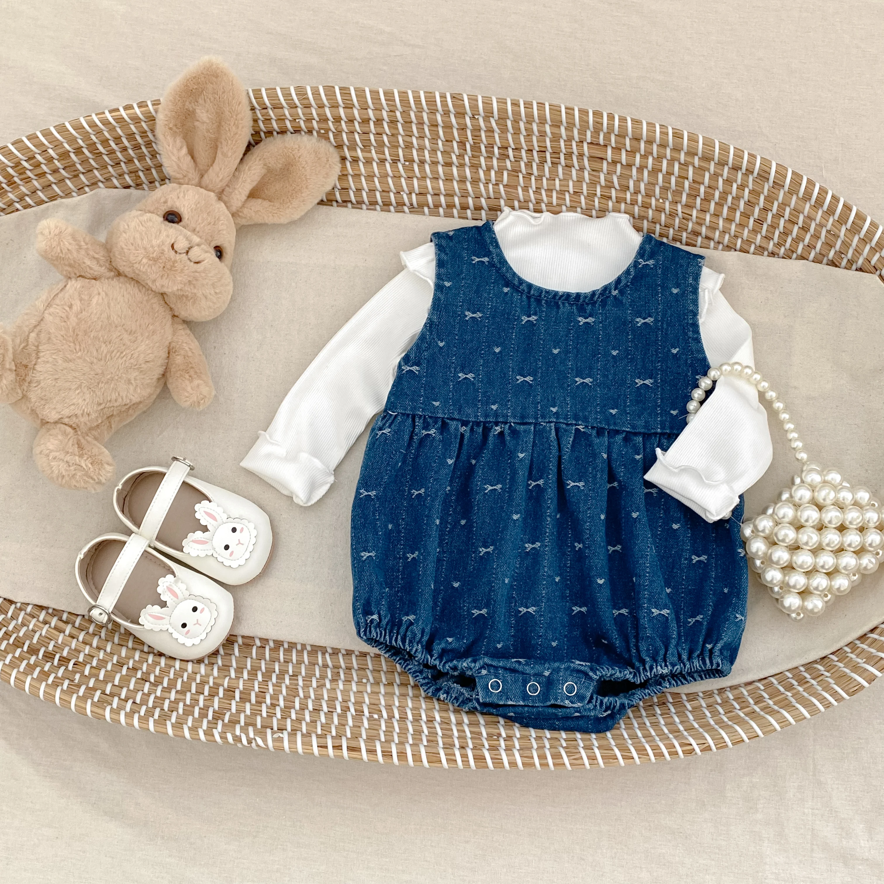 Nueva ropa de otoño para bebés: mono con estampado de lazo para niñas de 0 a 3 años, traje para gatear informal y versátil