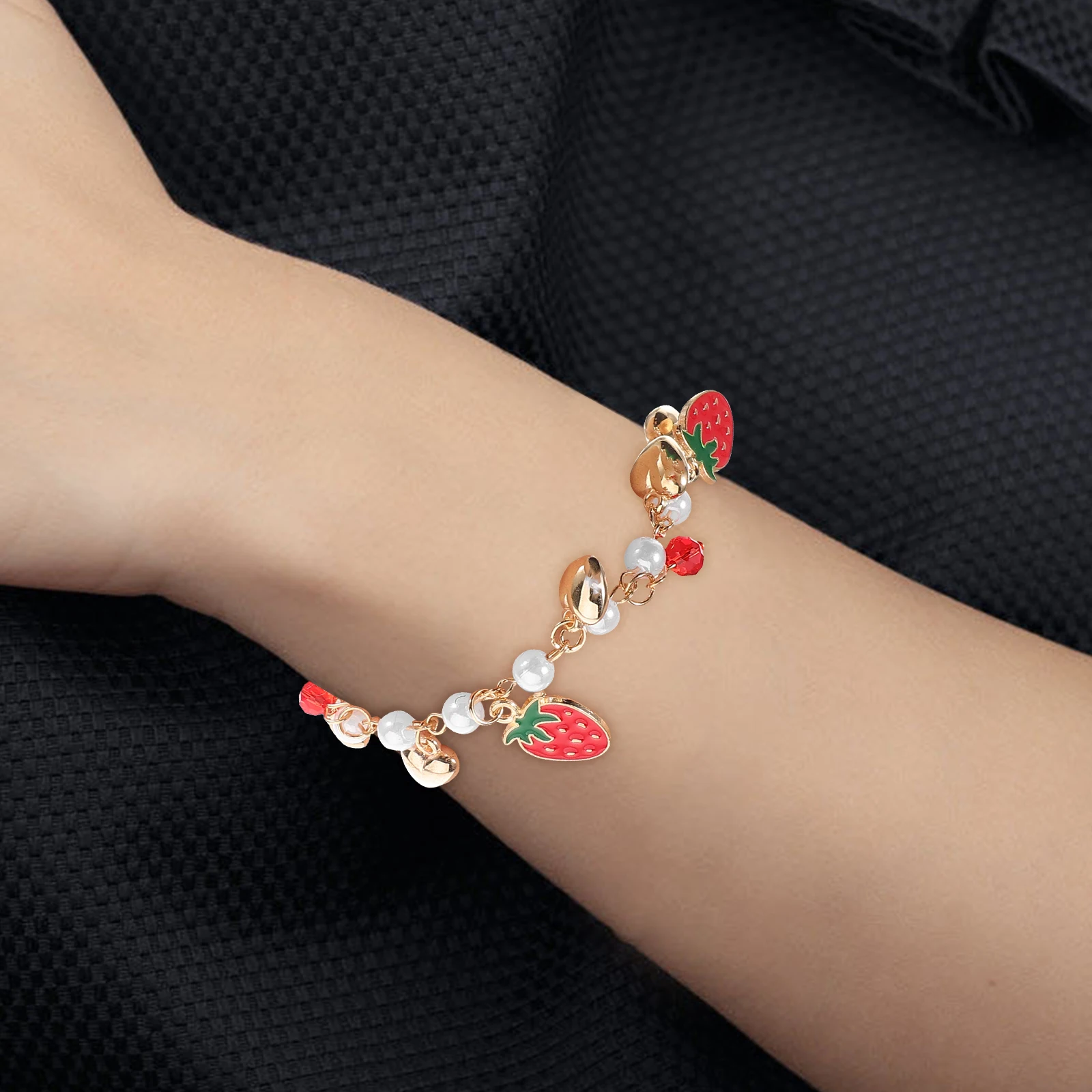

2 Pcs Pearl Strawberry Fruit Wrist Chain Grace Hand Alloy Charm Ladies Bracelets