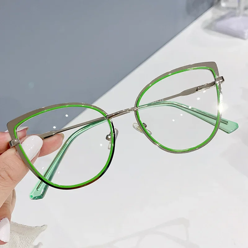 2024 Anti-blue Light Women Cat Eye Eyeglasses Frame Brand Designer Oversized Optical Glasses Frames Clear Glasses