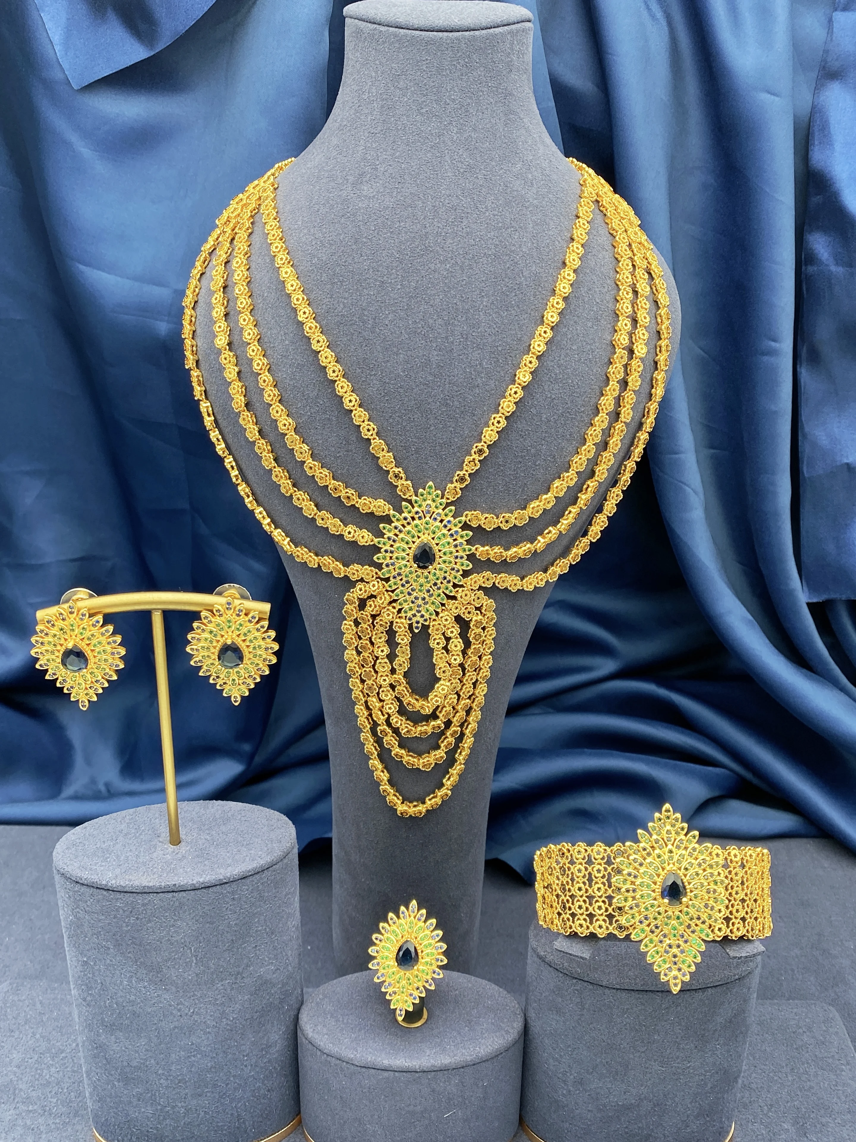 

JRH New Gold-plated Jewelry 4-Piece Bridal Cubic Zirconia Woman's Party Gift Jewelry Sets For Dubai Nigeria Gold Wedding