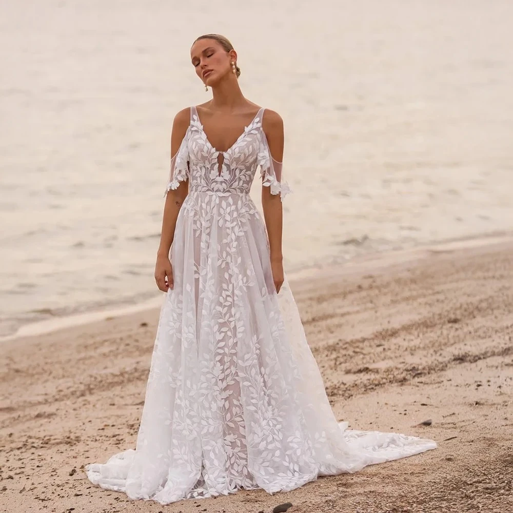 Boho Off Shoulder A-line Wedding Dresses Sleeveless Lace Applique Sweep Train Bridal Gown Backless Tulle vestido de novia