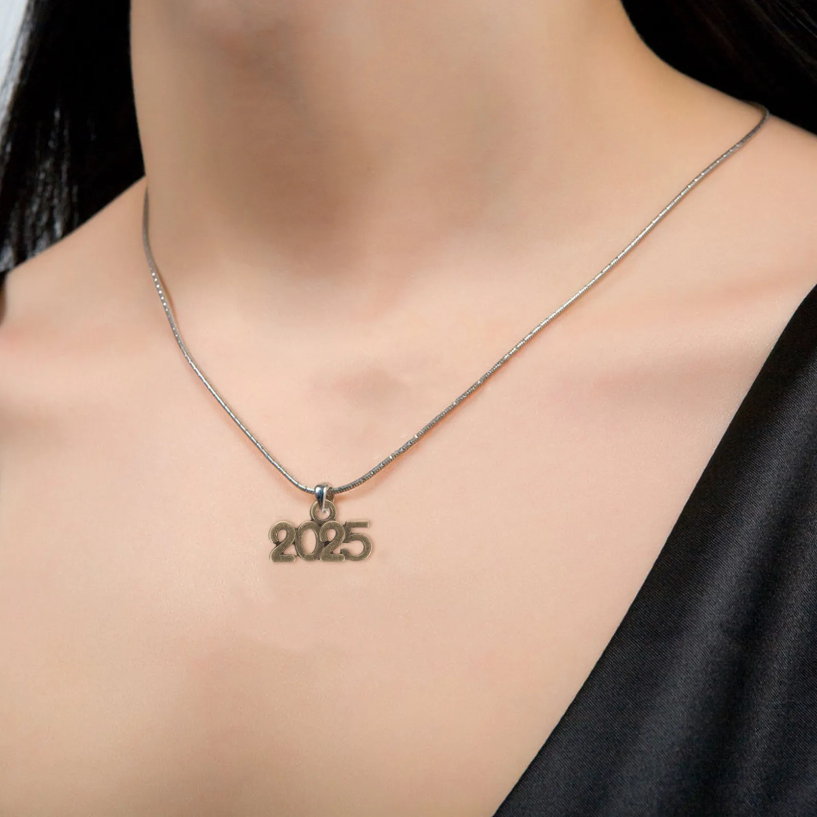 100Pcs 2025 Number Pendants Zinc Alloy DIY Jewelry Making Charms for Necklace Bracelet Earrings Keychain Sweater Chain Craft