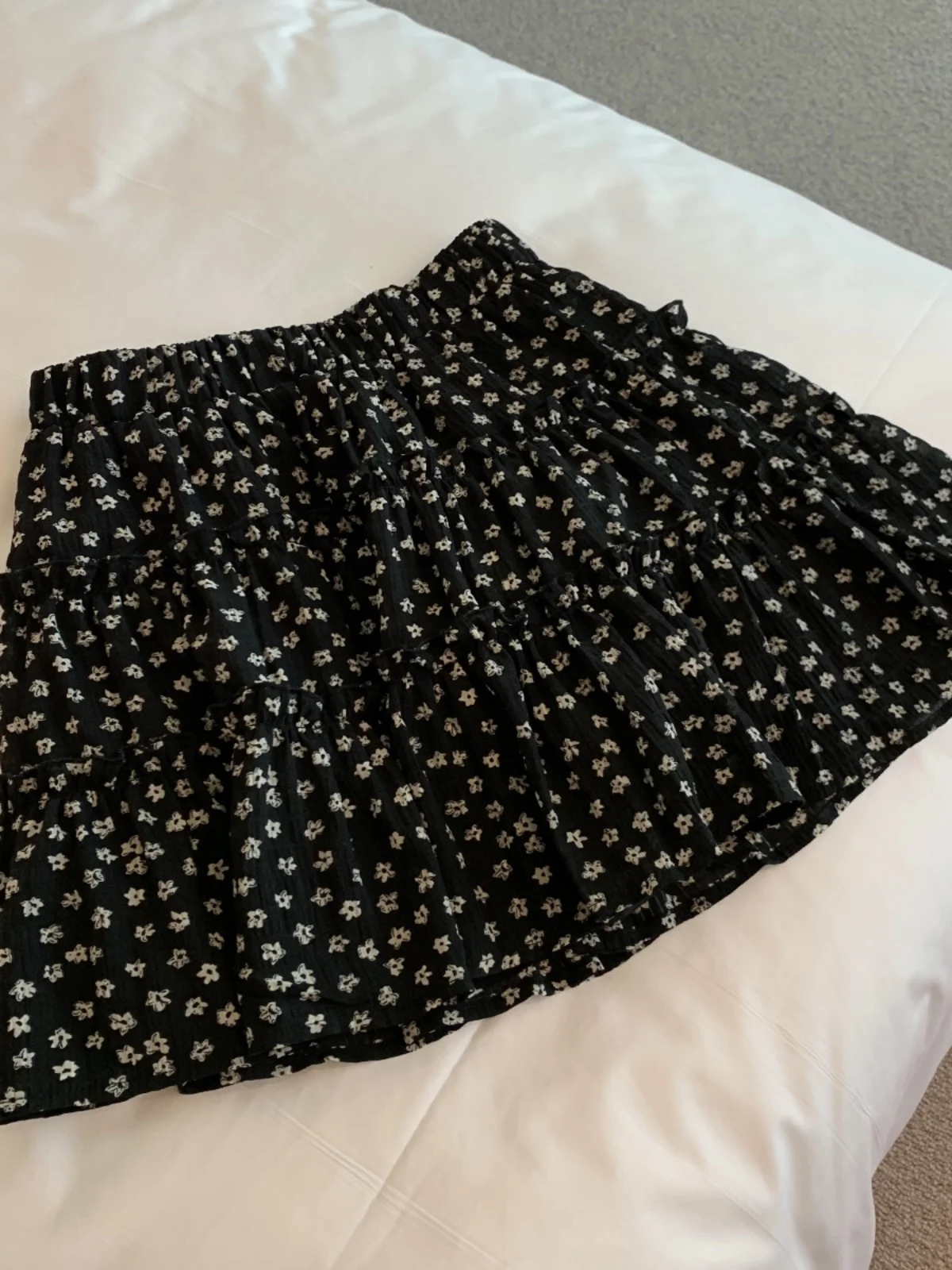 

Новая летняя женская юбка больших размеров с цветочным принтом, А-силуэт, с высокой талией, многоярусная, короткая, в корейском стиле, облегающая