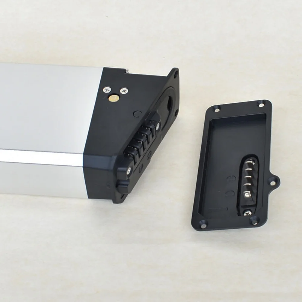 صندوق بطارية مخفي 48 فولت للدراجات الجبلية مع شريحة أمان مدمجة وقفل مضاد للسرقة لركوب الخيل الموثوقة