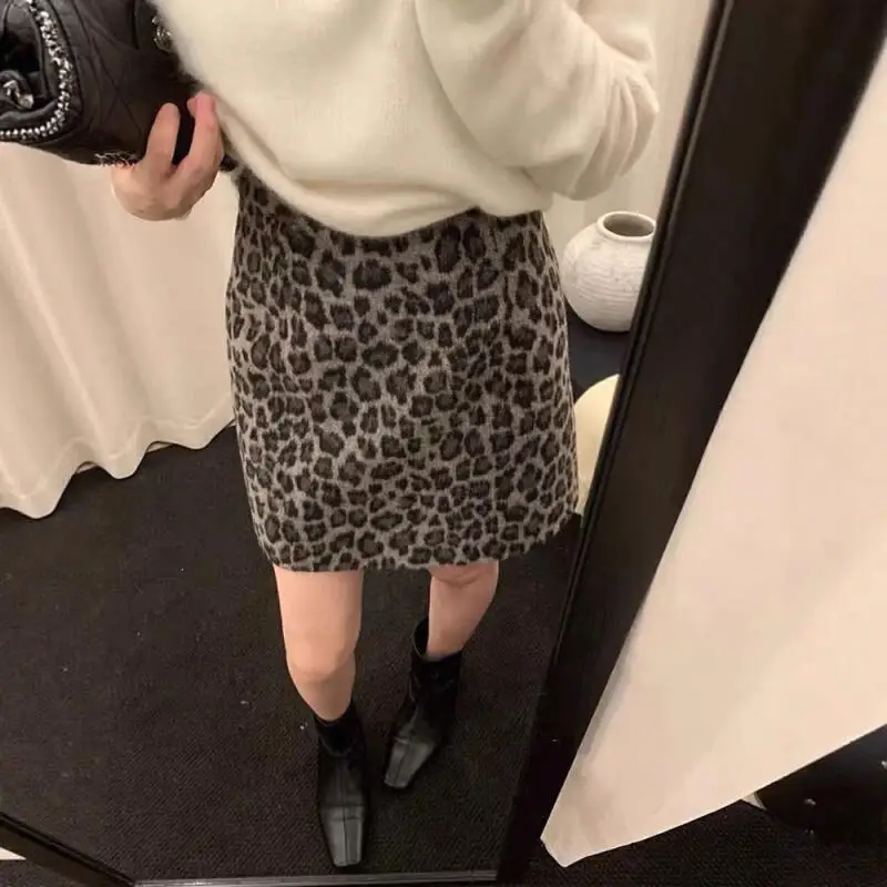 

Осенне-зимняя женская короткая юбка, модная юбка трапециевидной формы с защитой от гардероба, темпераментная юбка из шерстяной ткани с леопардовым принтом