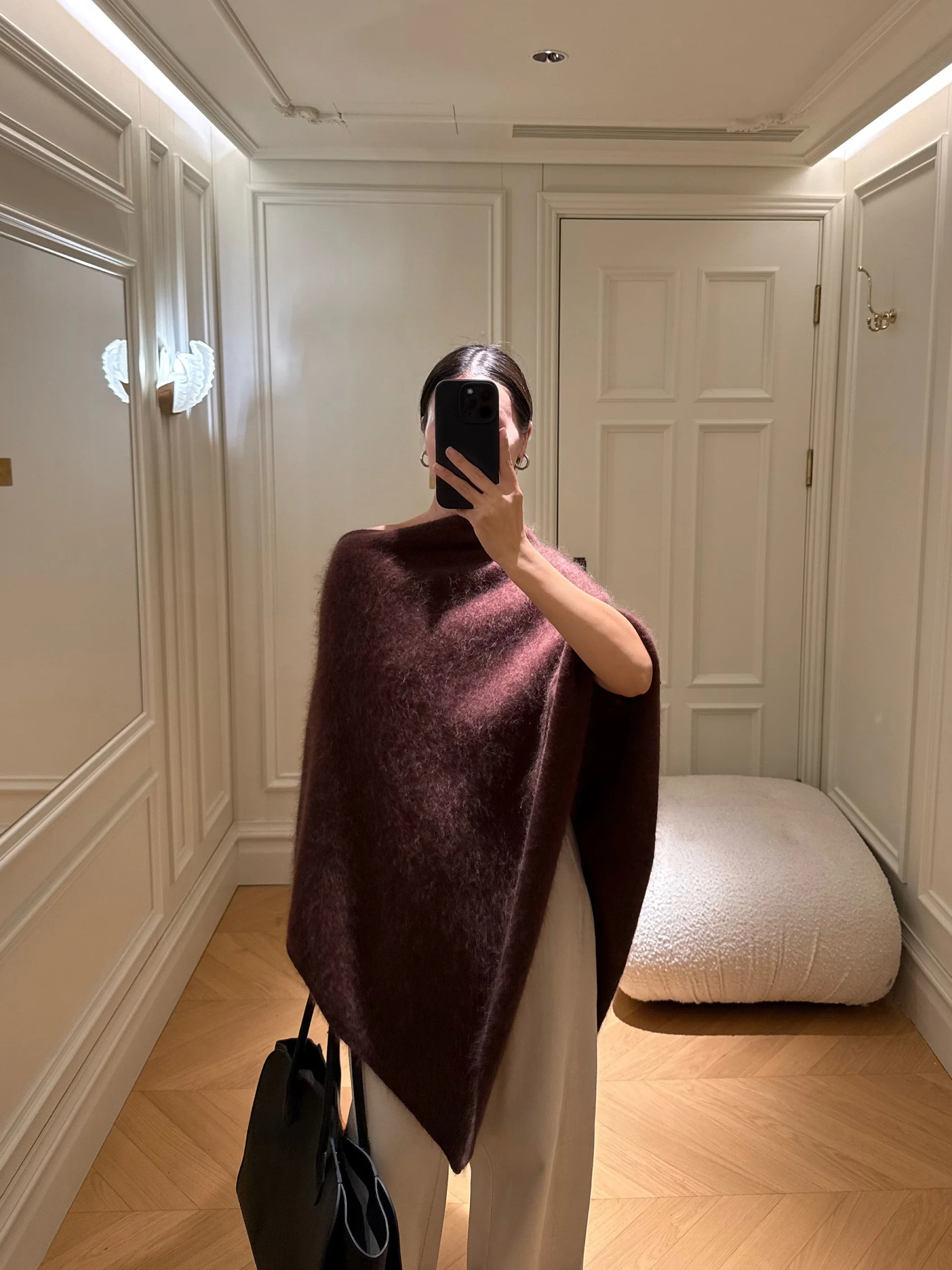 

Мягкий шерстяной комплект из двух предметов: топ и юбка DALII OFFICIAL – модный зимний наряд для женщин, повседневный, для работы и отдыха.