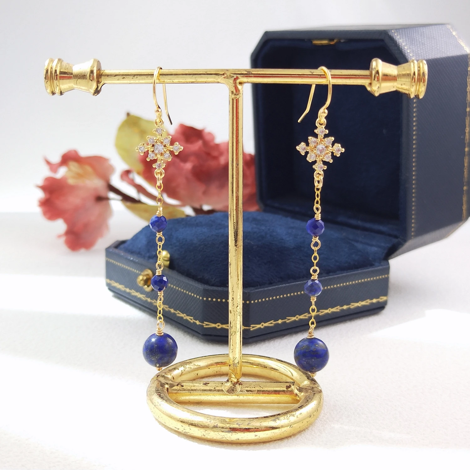 

Lii Ji Натуральный лазурит Американские висячие серьги из 14-каратного золота, ювелирные изделия ручной работы