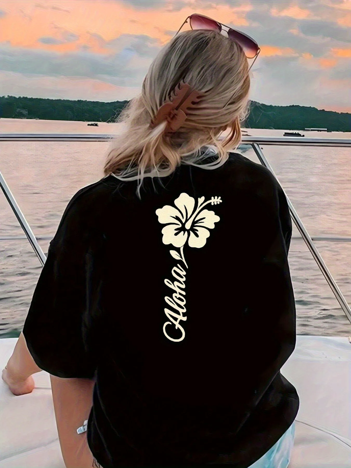 Hawaii Aloha Flower Graphic Women's T-shirt Summer Fashion Short Sleeve Tee Retro Streetwear Ladies Vacation Women Clothing Tops