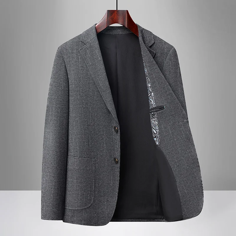 

Осенне-зимняя коллекция мужских модных, стильных, универсальных и модных костюмов, деловых повседневных и удобных костюмов.