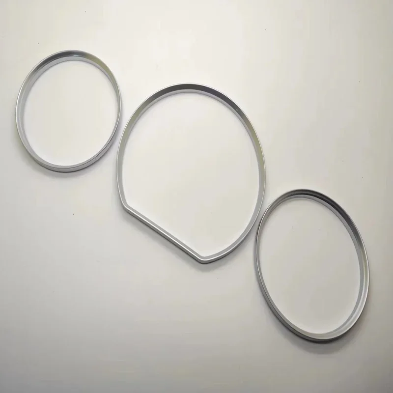 

Chrome Silver / Matt Silver Styling Chrome Dashboard Gauge Ring Set For for Mercedes Benz W210 00-02 / C208 00-03