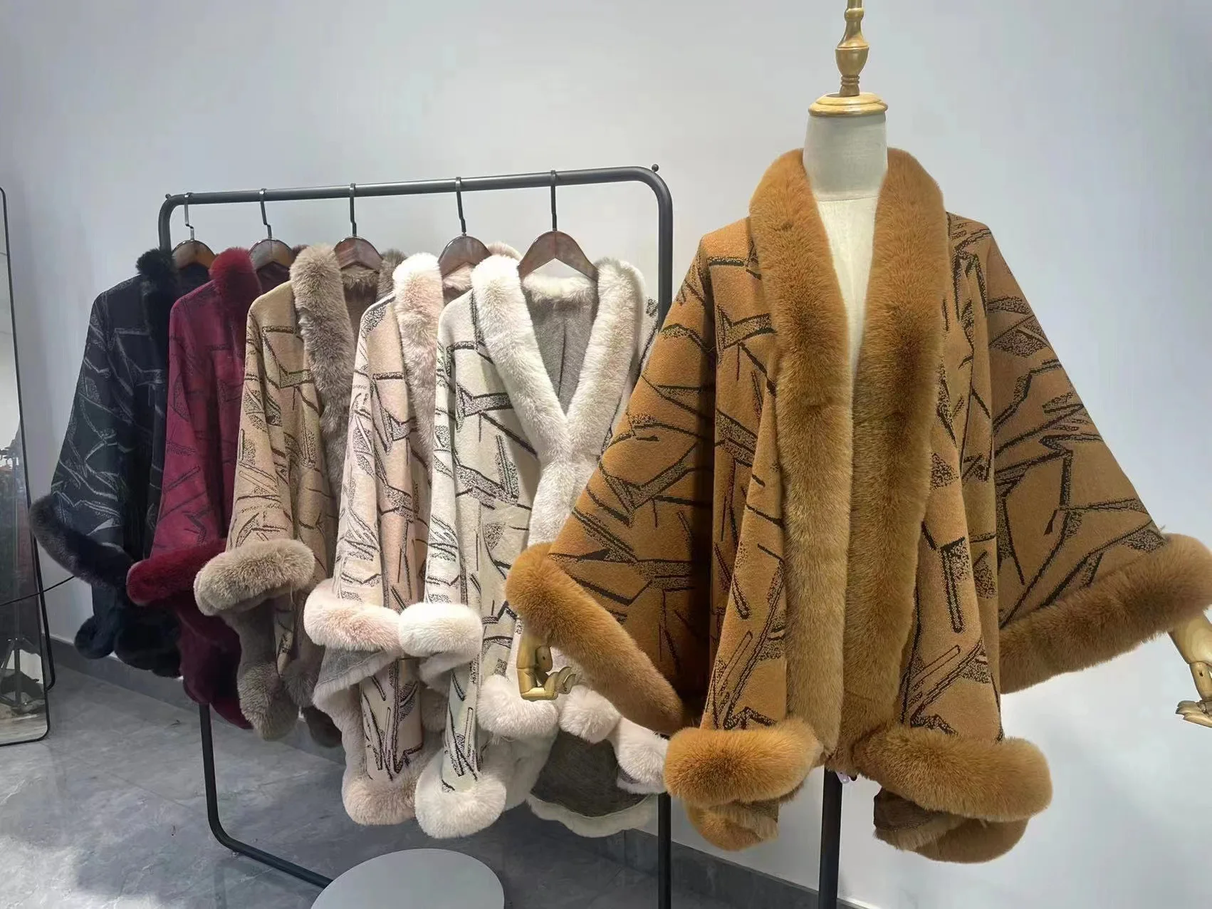 

6 Colors Long Faux Rabbit Fur Collar Winter Streetwear Cloak Women Jacquard Weave Poncho Capes Thick Warm Cardigan Coat