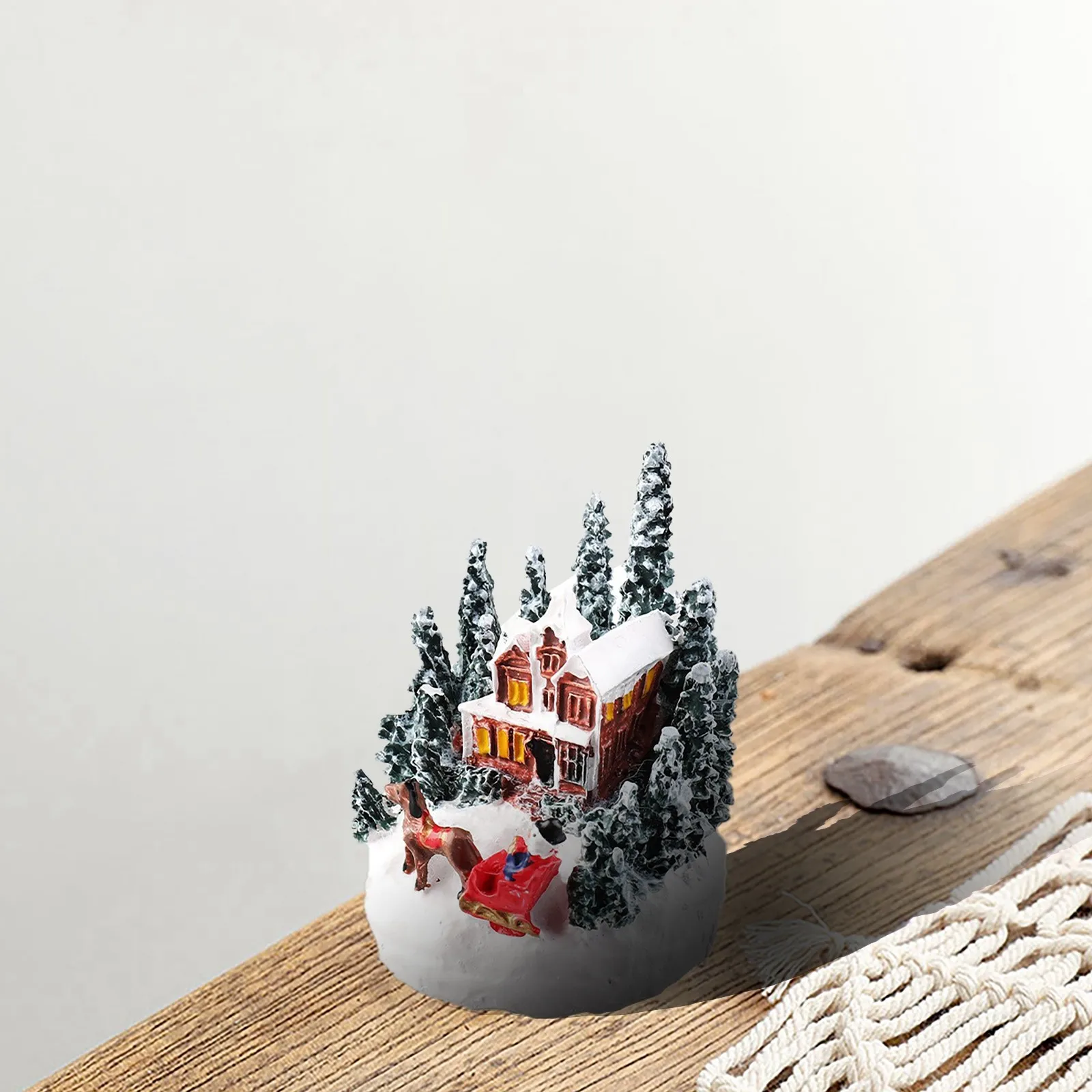 Mini Gift Christmas Village Figurines LED Light Christmas Town Scene Desktop Ornaments Battery Operated Landscape Decorations