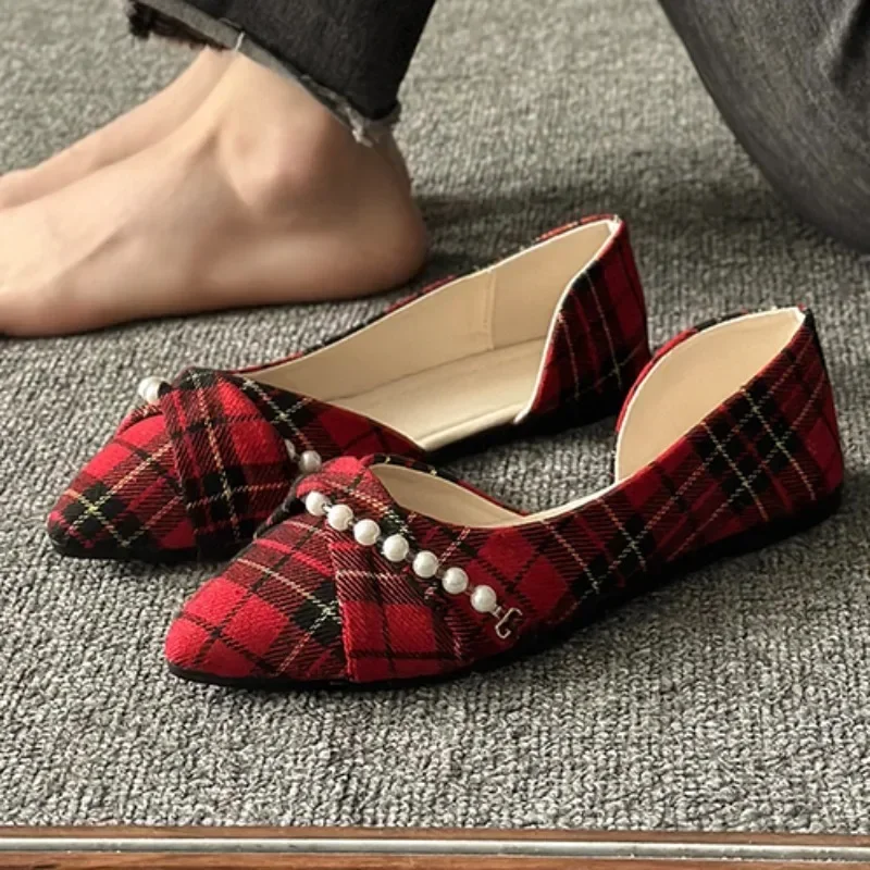 Women's Shoes 2024 New One Kick Women's Flats Autumn Pointed Toe Beads Lattice Solft Sole Shallow Casual Office Ladies Shoes