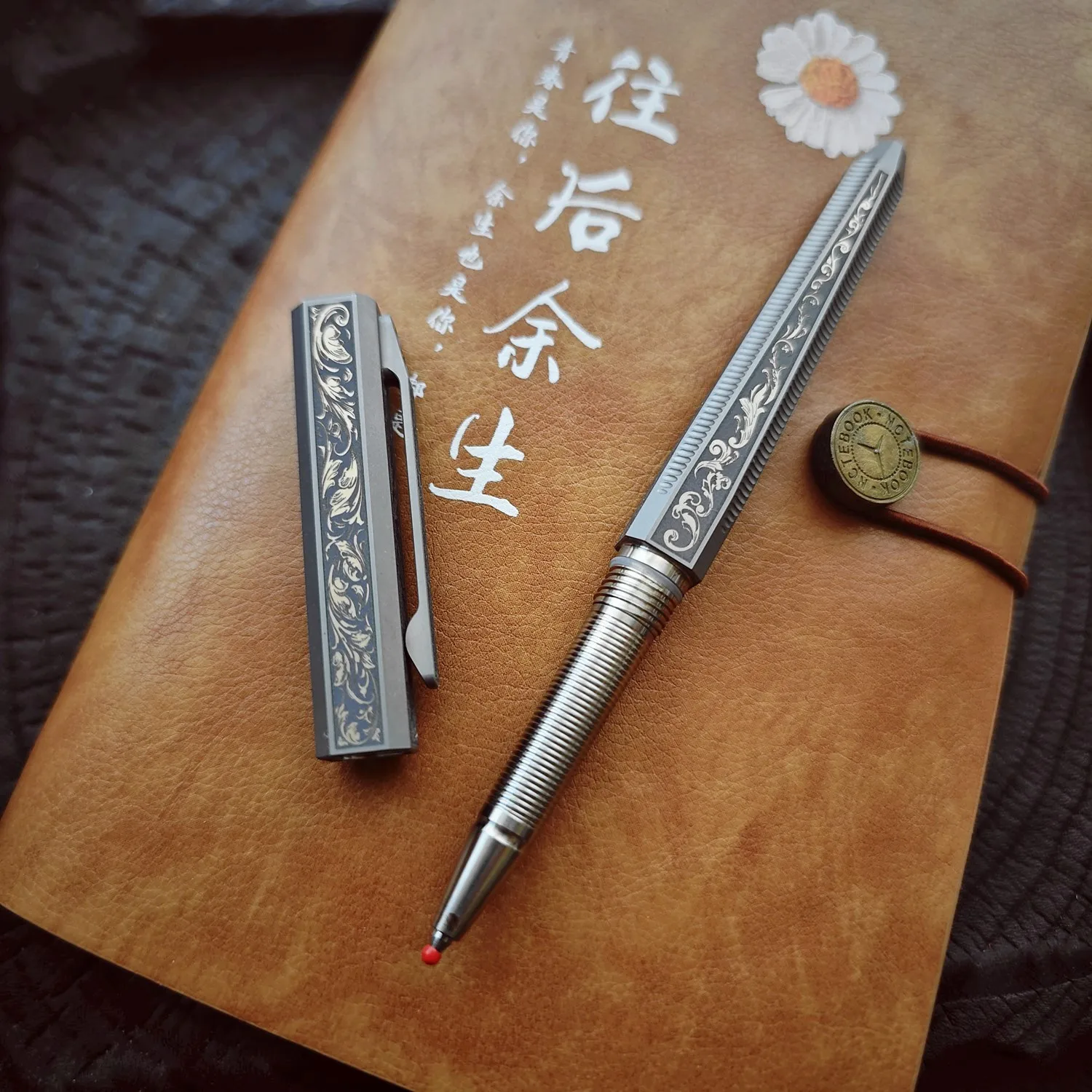 Outdoor Portable EDC Creative Chinese Style Tang Grass Pattern Titanium Alloy Tactical Pen Car Emergency Window Breaking Tool