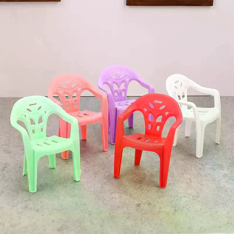 4 pezzi 1/6 casa delle bambole in miniatura poltrona schienale in plastica sedie modello accessori per mobili per la decorazione della casa delle bambole giochi di imitazione giocattoli