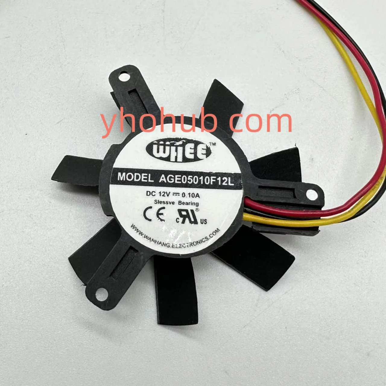 

WHEE AGE05010F12L DC 12V 0.10A Dia.47mm Hole C.T.C 39mm 3-Wire Server Cooling Fan