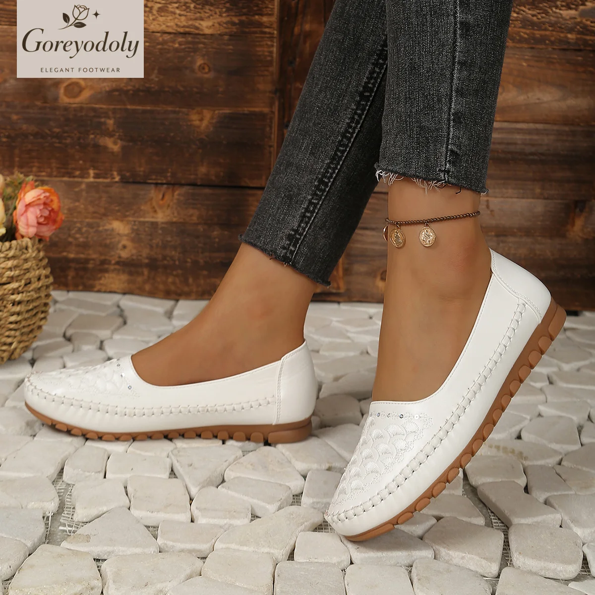 Goreyodoly Womens Loafers Gingko Leaf Embroidery Casual Flats Lightweight Soft Comfort Cushioned Slip Resistant Shoes