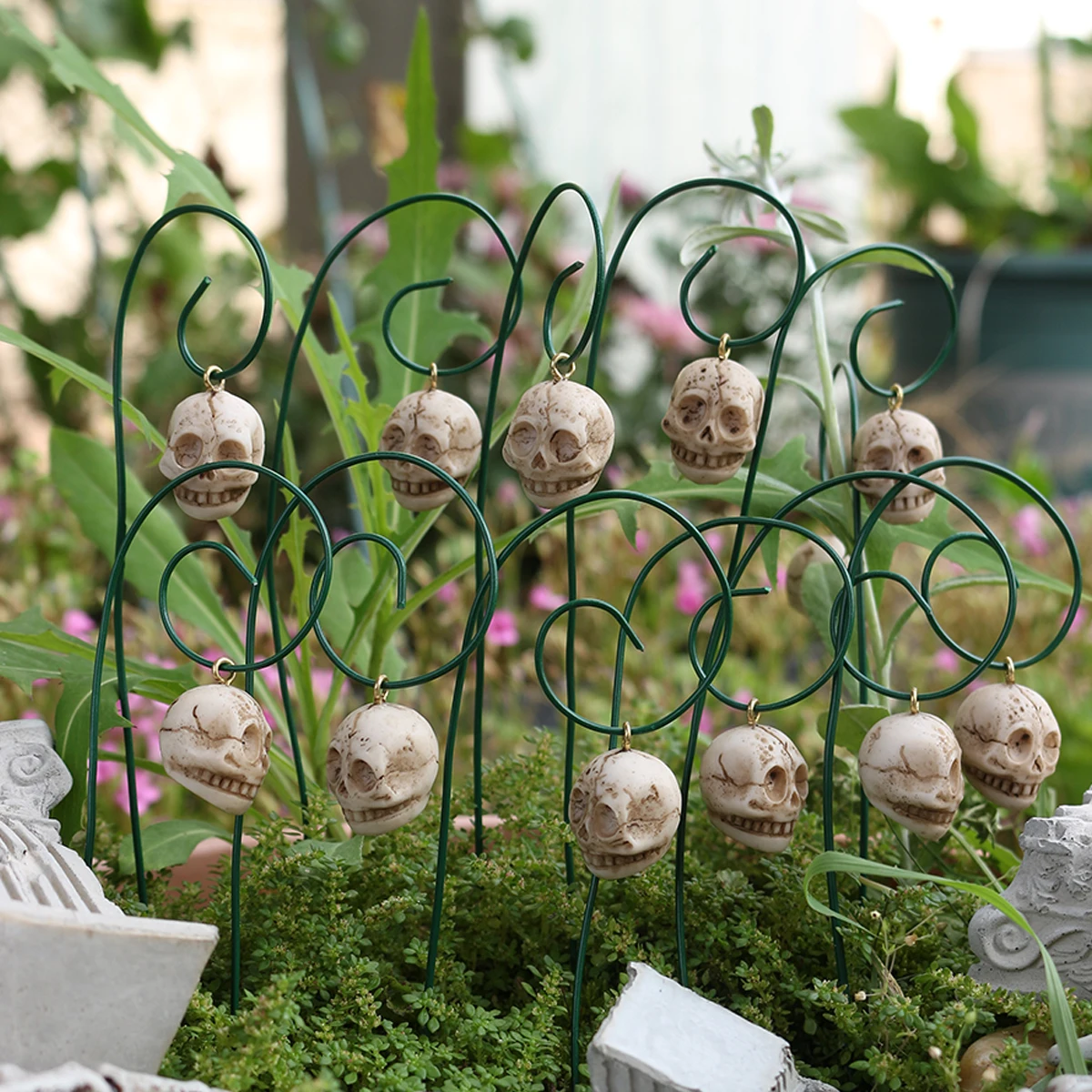 

12pcs skull bonsai statue inserts - 6.88 inches Halloween horror theme atmosphere gardening potted insert decoration