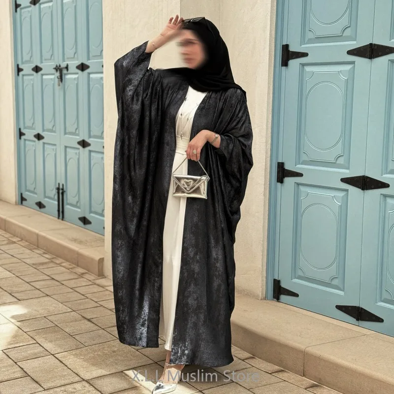 Opened Abaya Muslim Dress Shiny Batwing Satin Kimono Kebaya Kaftan Dubai 2024 Luxury Women's Prayer Garment Clothing Femme