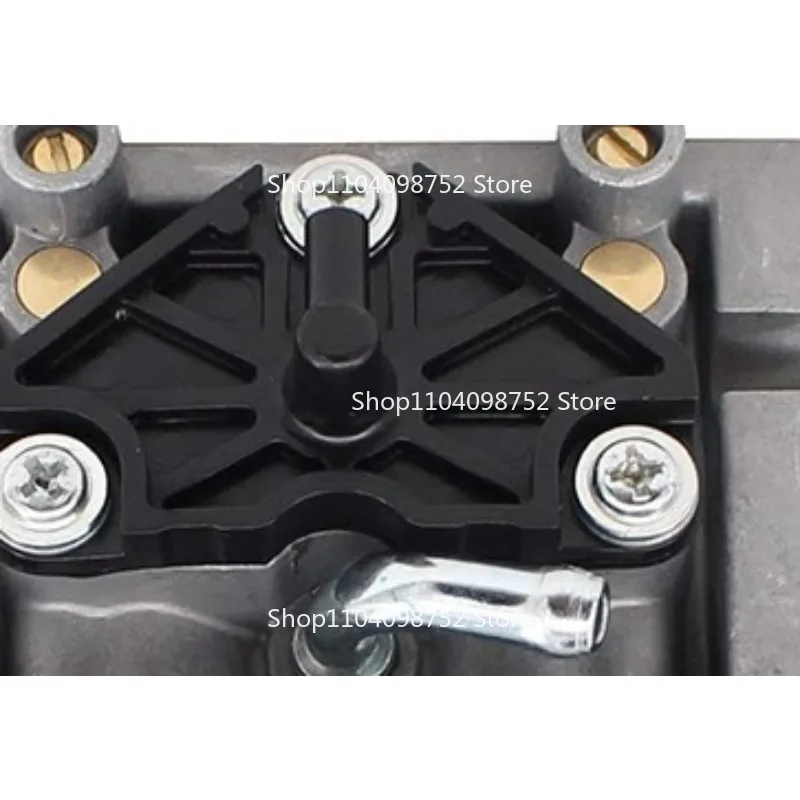 Carburetor for Honda 16100-Z0A-815 GCV530 GXV530 GXV530R GXV530U