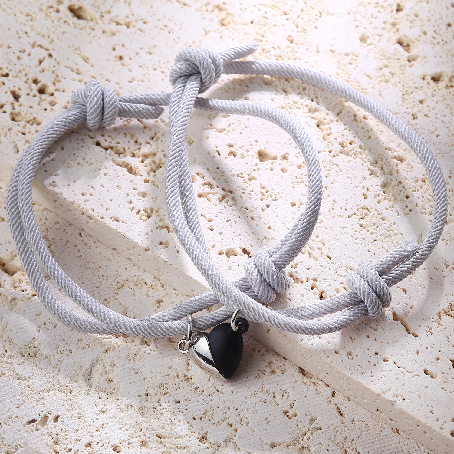 2pcs Couples Bracelets Heart Shaped Matching Friendship Bracelets for Women Men