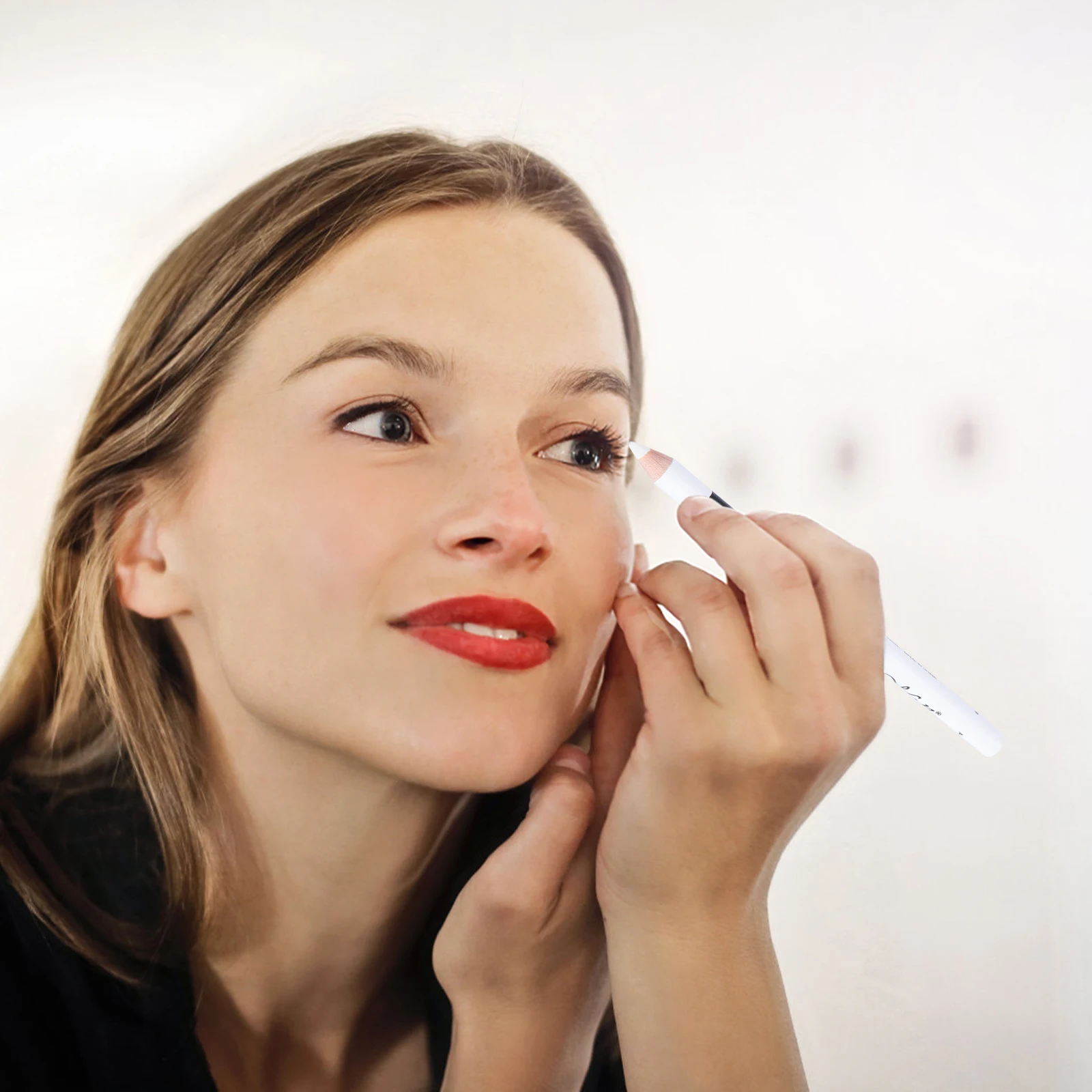 12 pezzi evidenziatori morbidi penne per eyeliner matite per ombretti bianco sdraiato baco da seta matita per eyeliner penne per trucco impermeabili