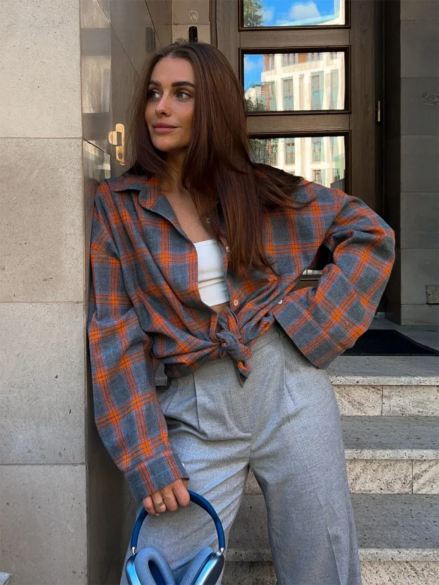 

Vintage Loose Plaid Women'S Shirt Fashion Lapel Long Sleeve Office Lady Shirts and Blouses Tops Female Clothing New
