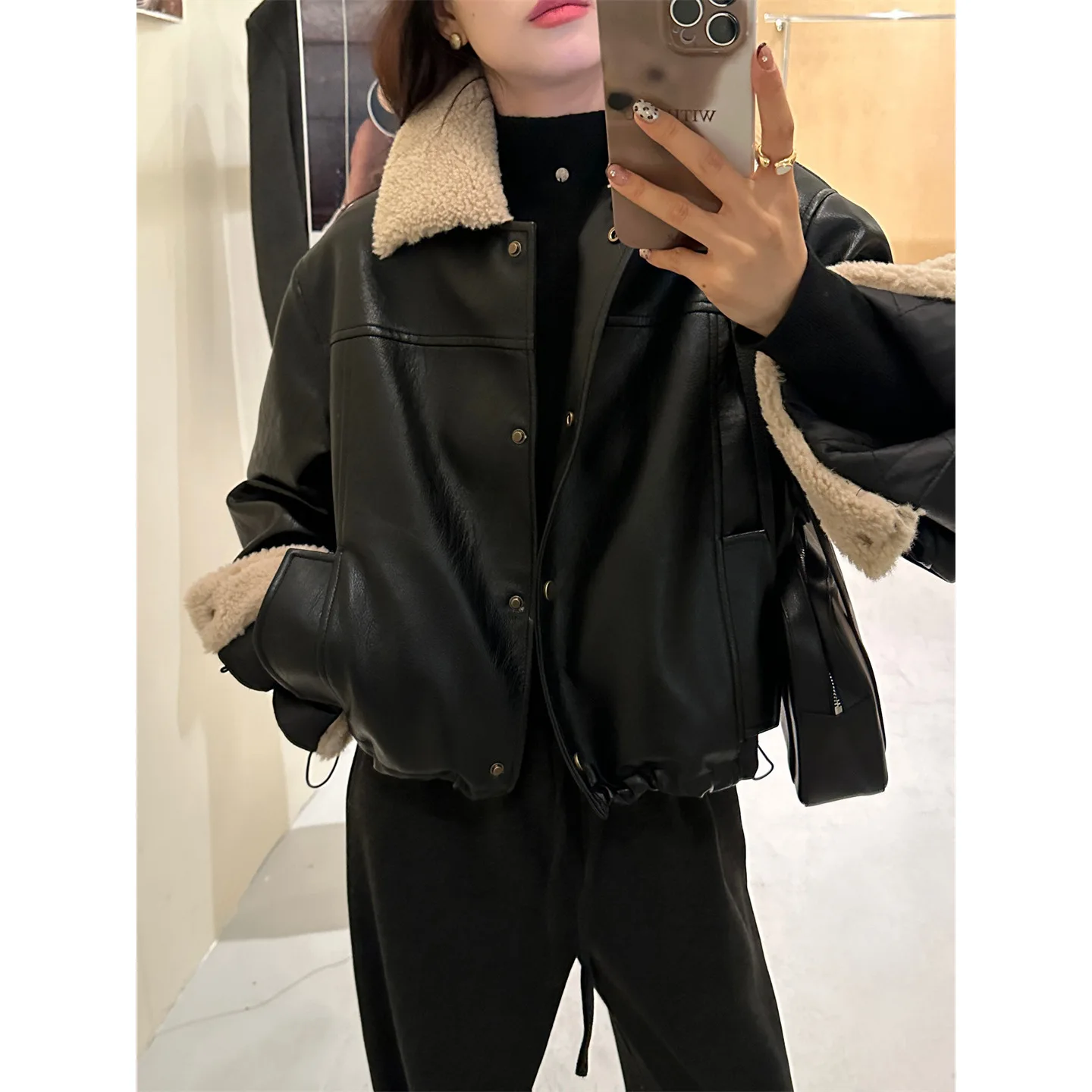 2024 Women Winter Warm Coat Furry Turn Down Collar Thick Warm PU Leather Coat Loose Style Jacket Women Tops Coat Casaco Feminino