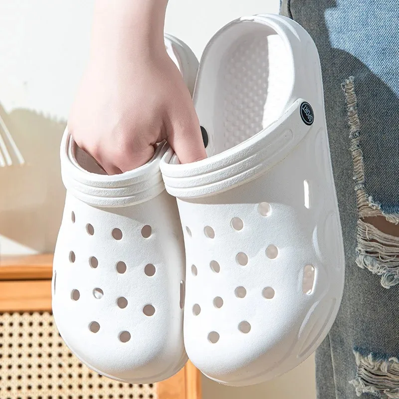 Clog Shoes Breathable for Summer, Wear Outside, Beach, Lightweight Feeling Like Stepping on Feces Closed Toe, Soft Cool Slippers