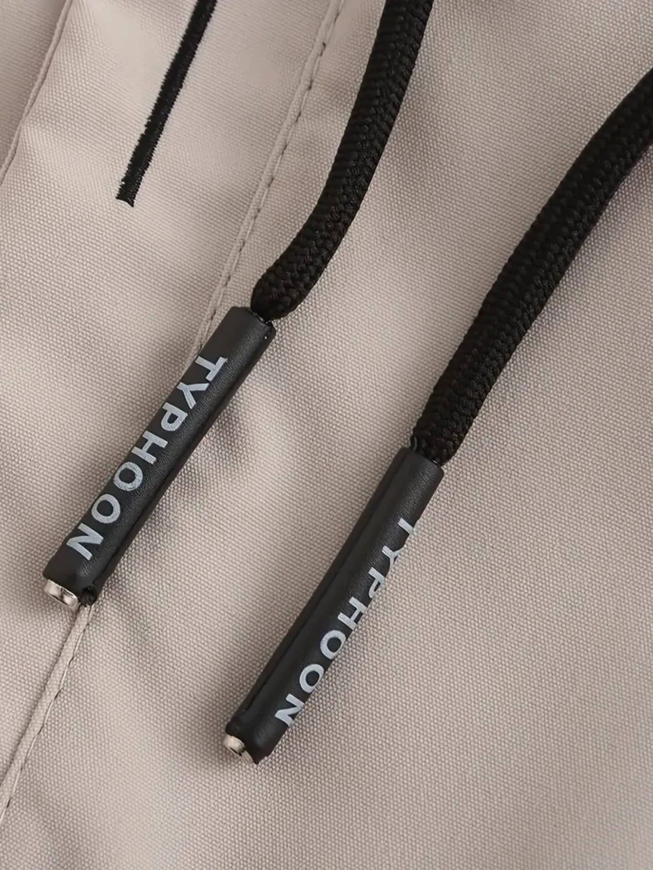 سترة بشعار مخصص للرجال - معطف بغطاء للرأس بسحاب كامل أبيض/أسود مع استبدال رقعة الشعار، قابل للغسل في الغسالة، مقبس طيران