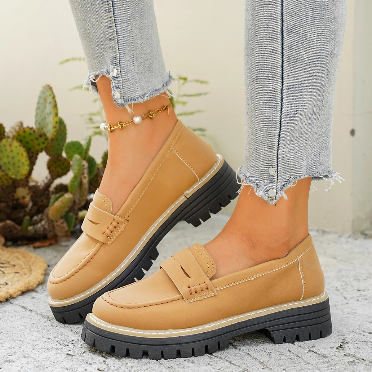 

Новые модные элегантные рабочие туфли с круглым носком, весенне-осенние популярные удобные повседневные туфли на толстой подошве для женщин