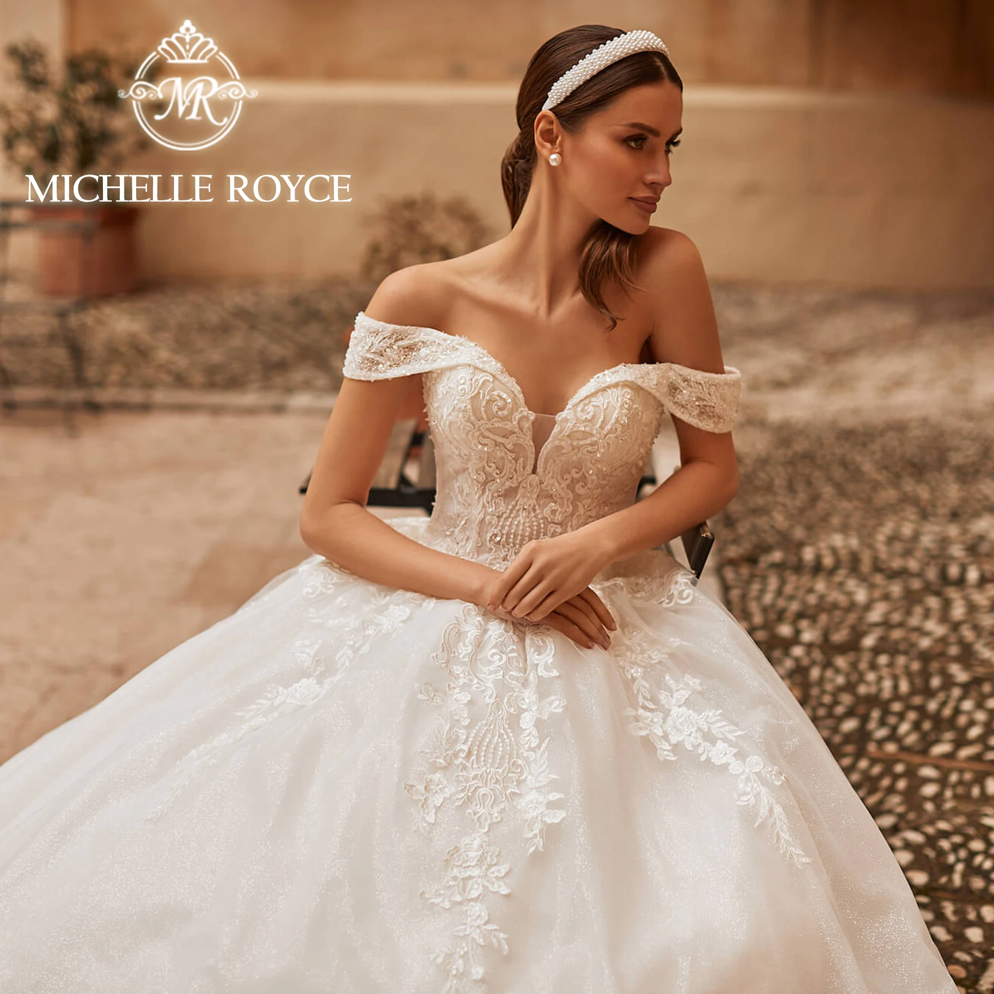 

Michelle Royce A-Line V-neck Wedding Dress For Bride Off the Shoulder Appliques Backless Lace Wedding Gown Vestido De Noiva