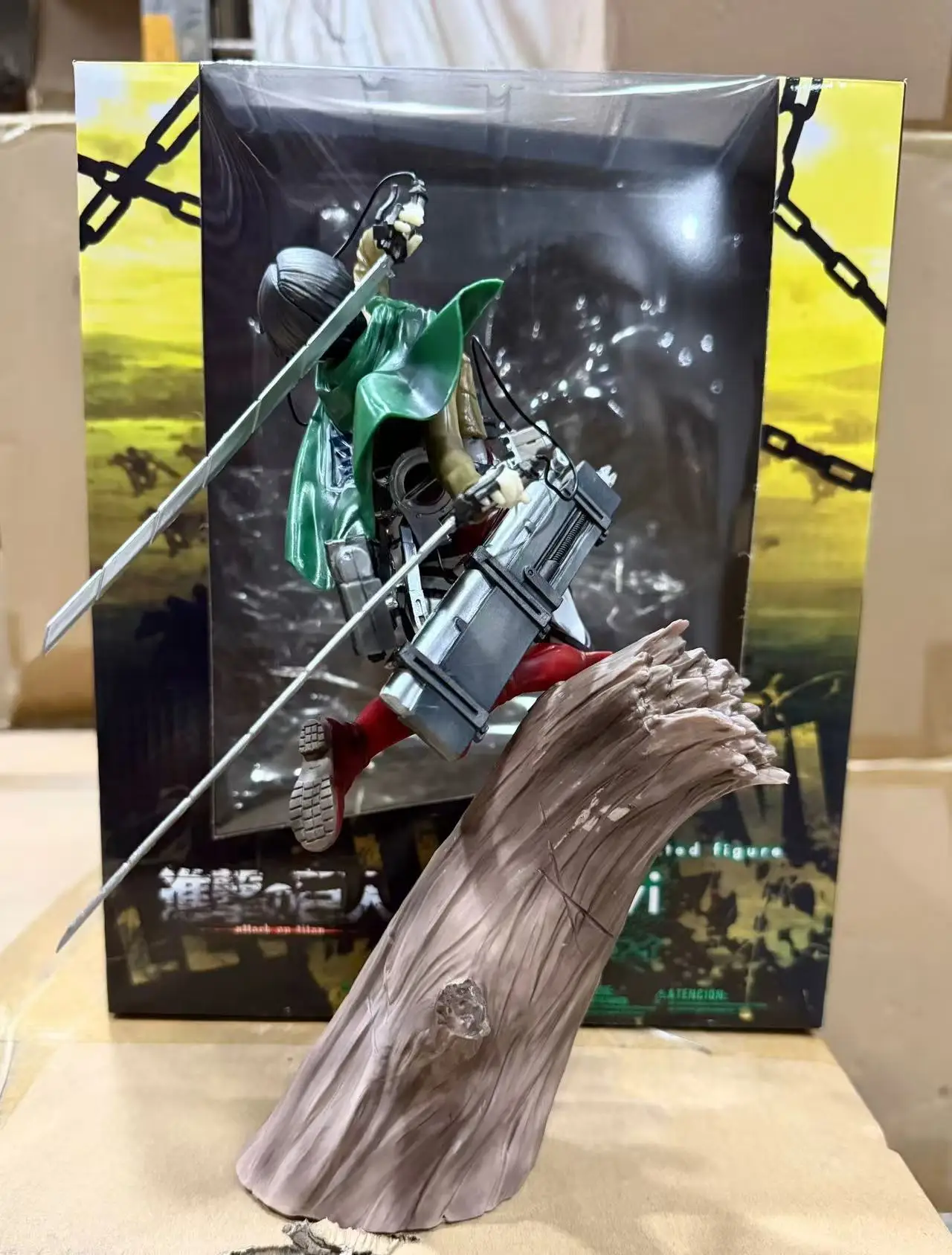 attack-on-titan-levi-ackerman-figure-captain-levi-tree-stump-standing-battle-version-scene-decoration-anime-collectible-model