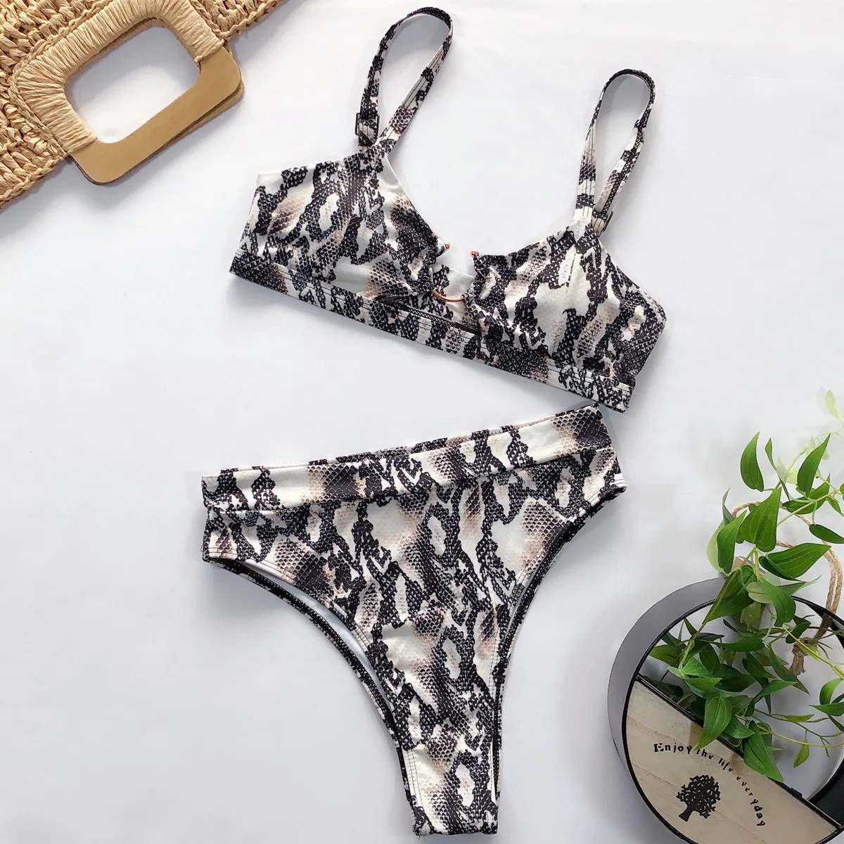 Bikini con estampado de leopardo para mujer, traje de baño Sexy con Tanga, conjunto de 2 piezas, ropa de playa