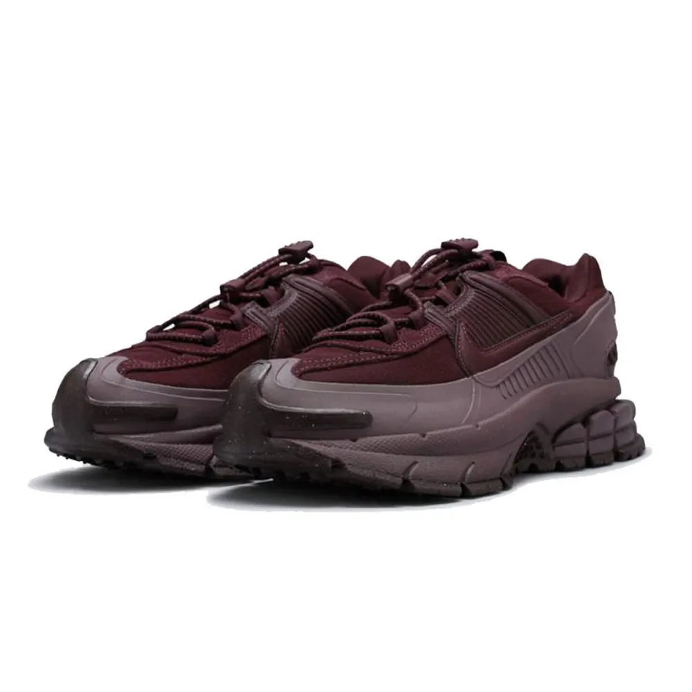 Nike Women's ZOOM VOMERO Women's Athletic Casual Running Shoes: Non-Slip, Comfortable, Durable, and Stylish HQ2181-500