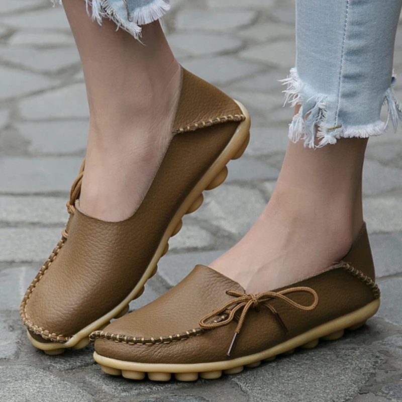 Damesschoenen: Oxfords van echt leer, loafers, ballerina's met strik en sneakers in grote maten._voghion.com