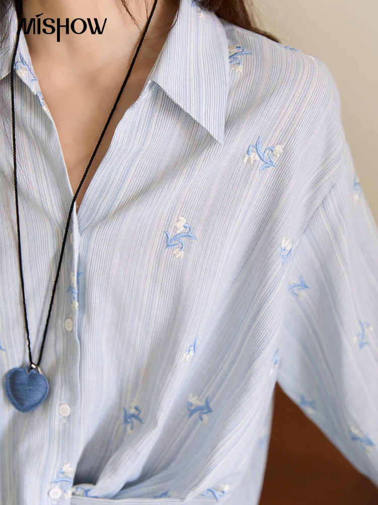MISHOW 여성용 긴팔 셔츠 2025 가을 레트로 블루 싱글 브레스티드 블라우스 플로럴 자수 캐주얼 탑 MXE45X2495