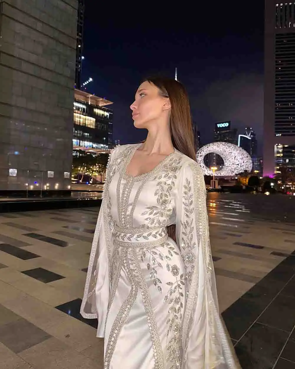 Verngo Elegant Dubai Kaftan White Formal Evening Dresses With Jacket Two Pieces Embriodery Prom Occasion Dress Plus Size