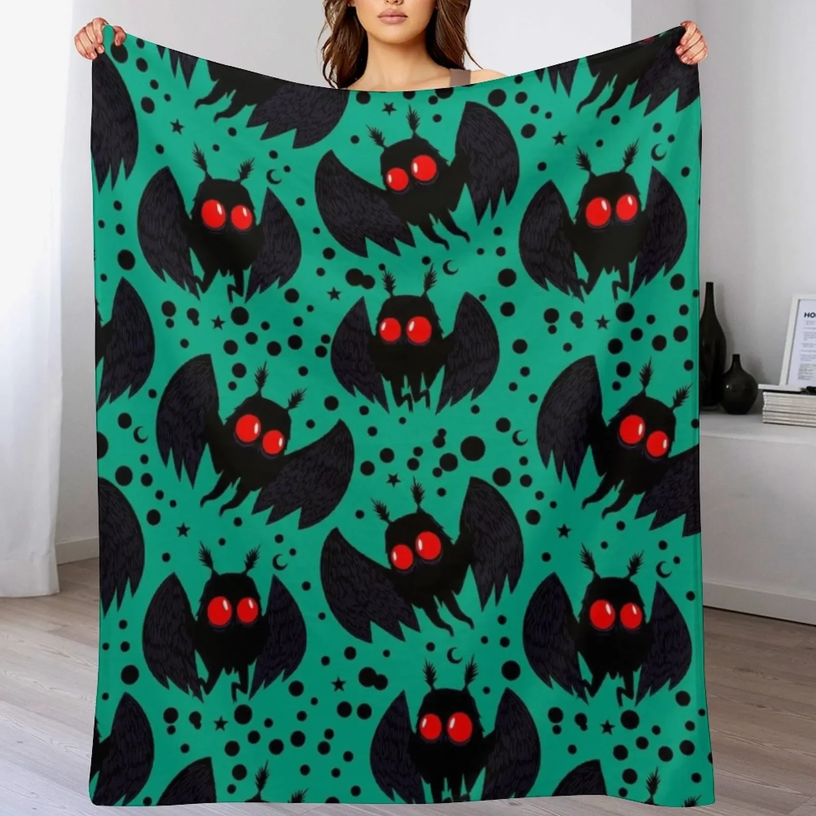 

Mothman Green Night Throw Blanket Fashion Sofas Soft Plaid Flannel Decorative Beds Blankets