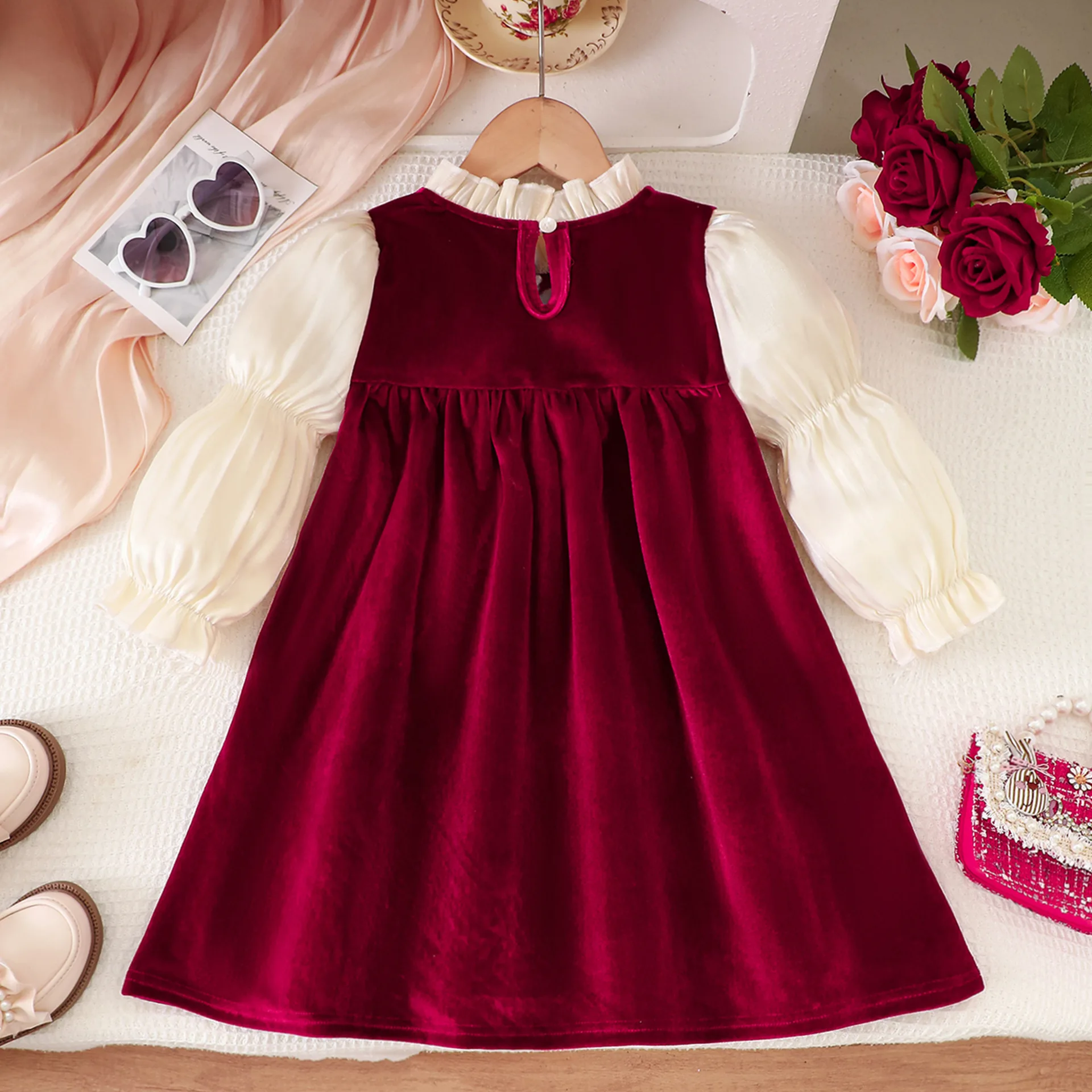 Toddler Girls Velvet Princess Gown Palace Style Bow Decor Puff Sleeve Lace Neckline Kids Christmas New Year Festive Dress